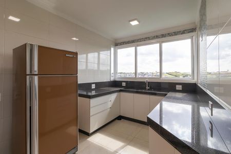 Casa de condomínio à venda com 300m², 4 quartos e 6 vagasCozinha 1