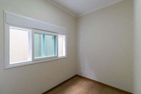 Casa de condomínio à venda com 300m², 4 quartos e 6 vagasQuarto 1