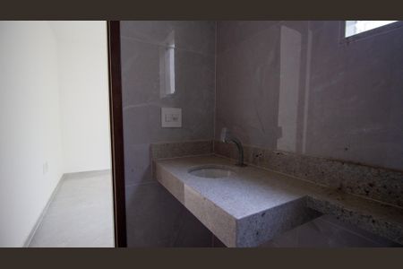 Casa à venda com 181m², 4 quartos e sem vagaBanheiro da Suíte 1