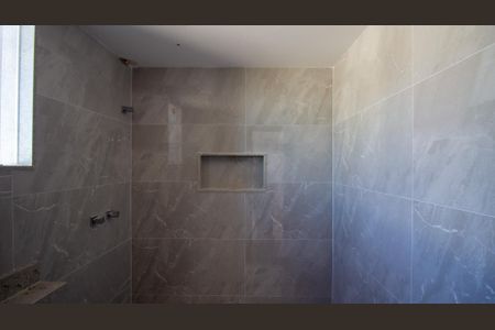 Casa à venda com 181m², 4 quartos e sem vagaBanheiro da Suíte 2