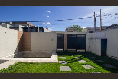 Casa à venda com 181m², 4 quartos e sem vagaQuintal