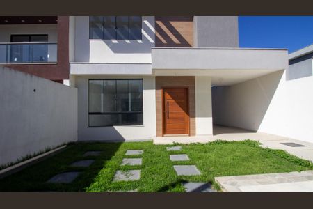 Casa à venda com 181m², 4 quartos e sem vagaQuintal