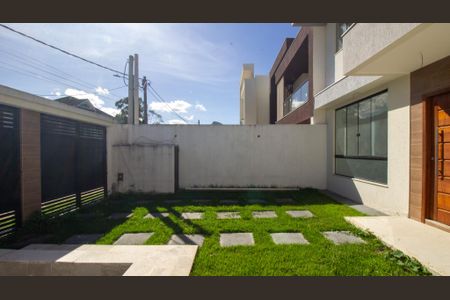 Casa à venda com 181m², 4 quartos e sem vagaQuintal