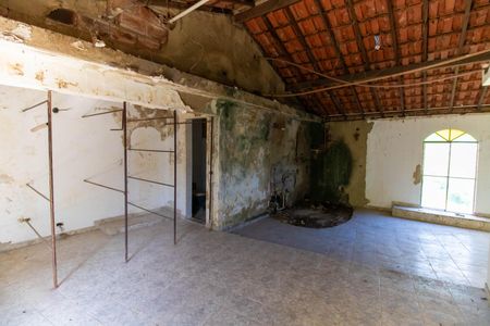 Casa à venda com 368m², 5 quartos e 6 vagas Casa à venda com 368m², 5 quartos e 6 vagasSuíte 1