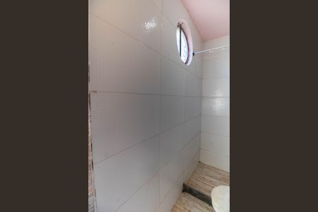 Casa à venda com 368m², 5 quartos e 6 vagas Casa à venda com 368m², 5 quartos e 6 vagasBanheiro da Suíte 2