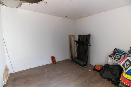 Casa à venda com 368m², 5 quartos e 6 vagas Casa à venda com 368m², 5 quartos e 6 vagasSuíte 4