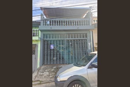 Casa à venda com 144m², 3 quartos e 2 vagas Casa à venda com 144m², 3 quartos e 2 vagasFachada