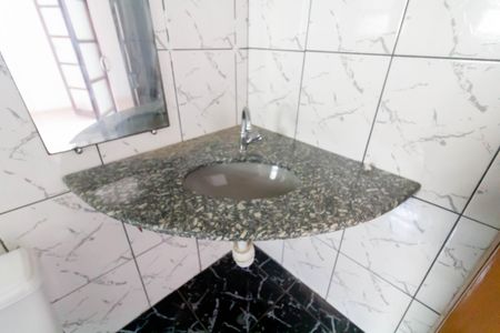 Casa à venda com 144m², 3 quartos e 2 vagas Casa à venda com 144m², 3 quartos e 2 vagasBanheiro da Suíte