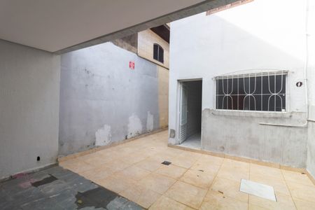 Casa à venda com 144m², 3 quartos e 2 vagas Casa à venda com 144m², 3 quartos e 2 vagasÁrea de Serviço