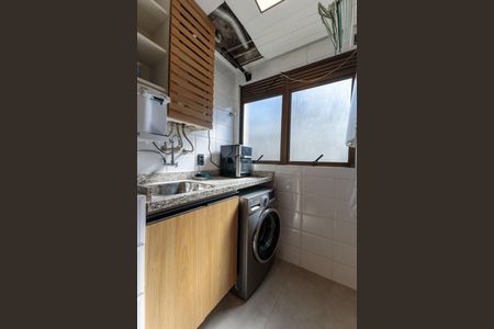 Apartamento para alugar com 73m², 2 quartos e 1 vagaÁrea de Serviço