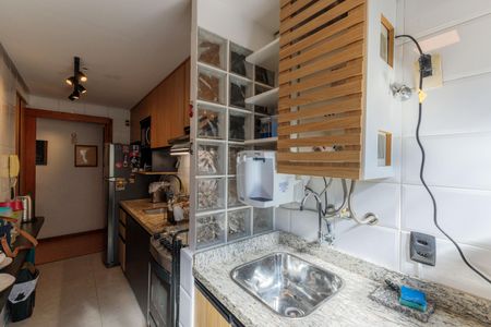 Apartamento para alugar com 73m², 2 quartos e 1 vagaÁrea de Serviço