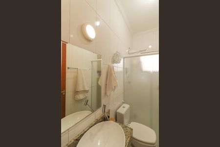 Casa à venda com 231m², 3 quartos e 2 vagas Casa à venda com 231m², 3 quartos e 2 vagasBanheiro da Suíte