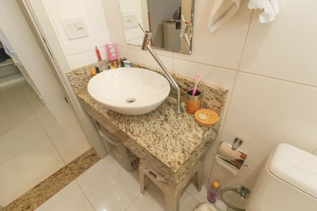 Casa à venda com 231m², 3 quartos e 2 vagas Casa à venda com 231m², 3 quartos e 2 vagasBanheiro da Suíte