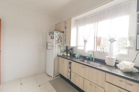 Casa à venda com 231m², 3 quartos e 2 vagas Casa à venda com 231m², 3 quartos e 2 vagasCozinha