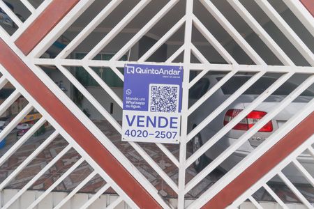 Casa à venda com 231m², 3 quartos e 2 vagas Casa à venda com 231m², 3 quartos e 2 vagasPlaca