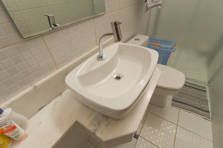 Casa à venda com 231m², 3 quartos e 2 vagas Casa à venda com 231m², 3 quartos e 2 vagasBanheiro