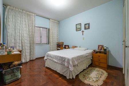 Casa à venda com 290m², 3 quartos e 3 vagasQuarto 1