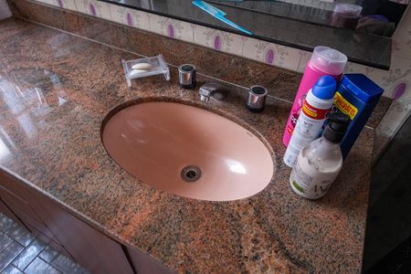 Casa à venda com 290m², 3 quartos e 3 vagasBanheiro