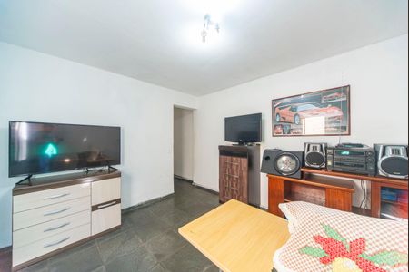 Casa à venda com 150m², 6 quartos e 2 vagas Casa à venda com 150m², 6 quartos e 2 vagasQuarto 2 Casa 2