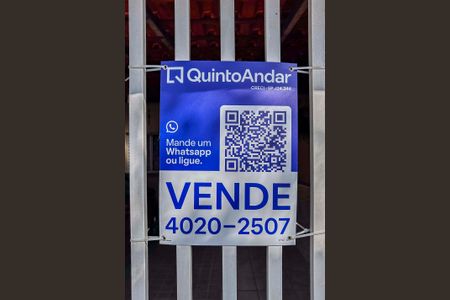 Casa à venda com 150m², 6 quartos e 2 vagas Casa à venda com 150m², 6 quartos e 2 vagasPlaca Instalada na Fachada