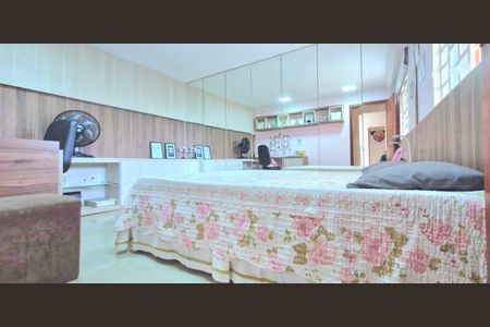 Casa à venda com 318m², 4 quartos e 1 vaga Casa à venda com 318m², 4 quartos e 1 vagaSuíte 3