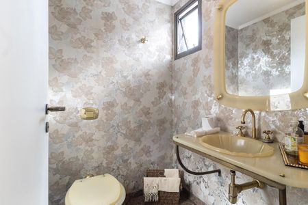 Apartamento à venda com 253m², 4 quartos e 3 vagasLavabo