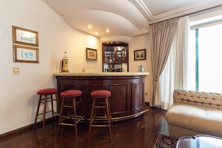 Apartamento à venda com 253m², 4 quartos e 3 vagasSala