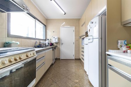 Apartamento à venda com 253m², 4 quartos e 3 vagasCozinha