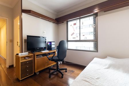Apartamento à venda com 253m², 4 quartos e 3 vagasSuíte 2