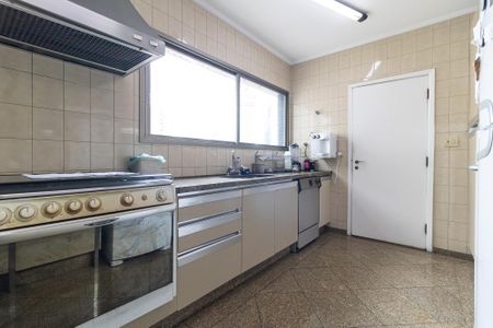 Apartamento à venda com 253m², 4 quartos e 3 vagasCozinha