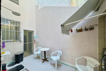 Casa de condomínio à venda com 140m², 3 quartos e 1 vaga Casa de condomínio à venda com 140m², 3 quartos e 1 vagaÁrea de Serviço