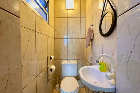 Casa de condomínio à venda com 140m², 3 quartos e 1 vaga Casa de condomínio à venda com 140m², 3 quartos e 1 vagaLavabo