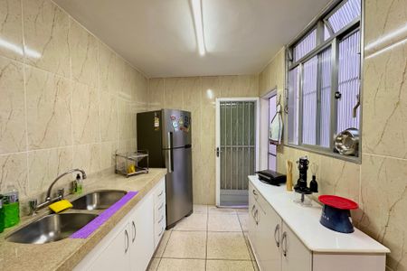 Casa de condomínio à venda com 140m², 3 quartos e 1 vaga Casa de condomínio à venda com 140m², 3 quartos e 1 vagaCozinha