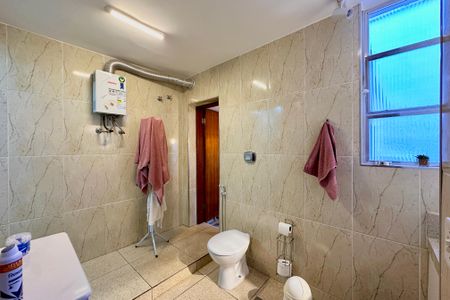 Casa de condomínio à venda com 140m², 3 quartos e 1 vaga Casa de condomínio à venda com 140m², 3 quartos e 1 vagaBanheiro