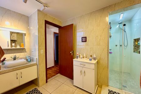 Casa de condomínio à venda com 140m², 3 quartos e 1 vaga Casa de condomínio à venda com 140m², 3 quartos e 1 vagaBanheiro