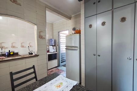 Casa à venda com 131m², 5 quartos e 1 vaga Casa à venda com 131m², 5 quartos e 1 vagaCopa