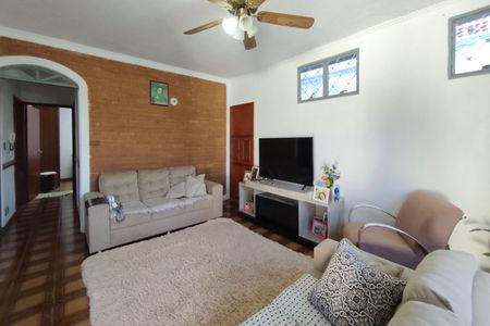 Casa à venda com 131m², 5 quartos e 1 vaga Casa à venda com 131m², 5 quartos e 1 vagaSala de Estar