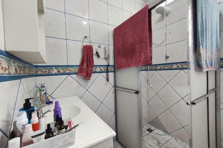 Casa à venda com 131m², 5 quartos e 1 vaga Casa à venda com 131m², 5 quartos e 1 vagaBanheiro Suíte