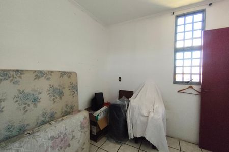 Casa à venda com 131m², 5 quartos e 1 vaga Casa à venda com 131m², 5 quartos e 1 vagaQuarto 4