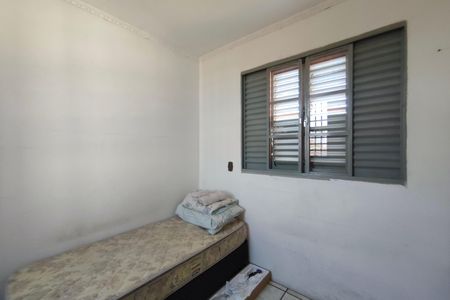 Casa à venda com 131m², 5 quartos e 1 vaga Casa à venda com 131m², 5 quartos e 1 vagaQuarto 4