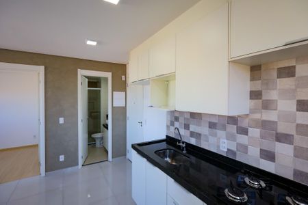 Apartamento para alugar com 33m², 2 quartos e sem vaga Apartamento para alugar com 33m², 2 quartos e sem vagaCozinha e Área de Serviço