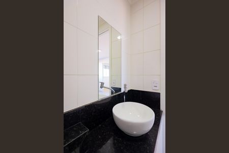 Apartamento para alugar com 33m², 2 quartos e sem vaga Apartamento para alugar com 33m², 2 quartos e sem vagaBanheiro
