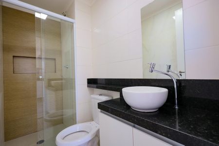 Apartamento para alugar com 33m², 2 quartos e sem vaga Apartamento para alugar com 33m², 2 quartos e sem vagaBanheiro