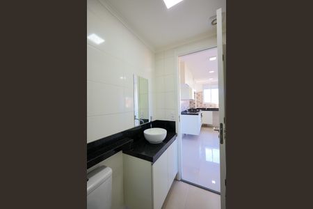 Apartamento para alugar com 33m², 2 quartos e sem vaga Apartamento para alugar com 33m², 2 quartos e sem vagaBanheiro