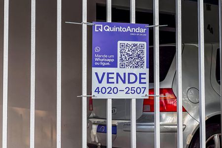 Casa à venda com 193m², 3 quartos e 2 vagas Casa à venda com 193m², 3 quartos e 2 vagasPlaca Banner Instalada na Fachada