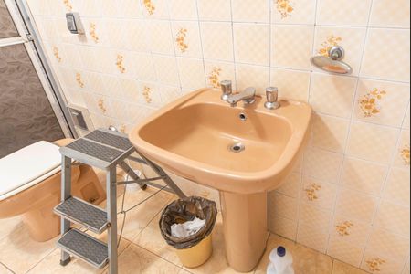 Casa à venda com 193m², 3 quartos e 2 vagas Casa à venda com 193m², 3 quartos e 2 vagasBanheiro 2