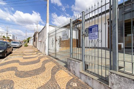 Casa à venda com 158m², 3 quartos e 2 vagasFachada
