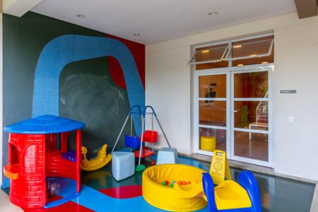 Apartamento à venda com 73m², 2 quartos e 2 vagasÁrea comum - Playground