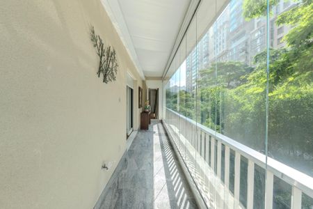 Apartamento à venda com 400m², 4 quartos e 1 vagaSacada