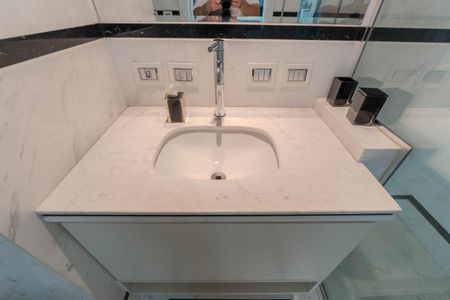 Apartamento à venda com 400m², 4 quartos e 1 vagaBanheiro da Suíte 1